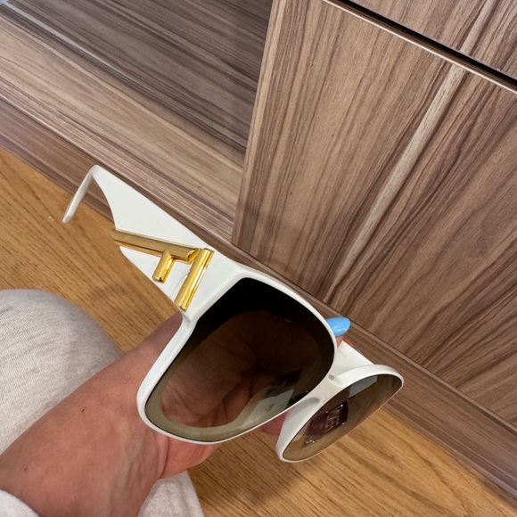 Fendi First Acetate Cat-Eye Sunglasses - Picture 8 of 8